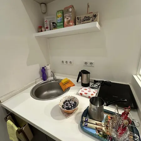 Apartment Tim With Private Parking *